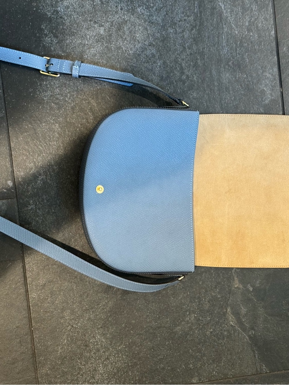 Longchamp Épure Leather Crossbody Bag – Powder Blue - Picture 7 of 14